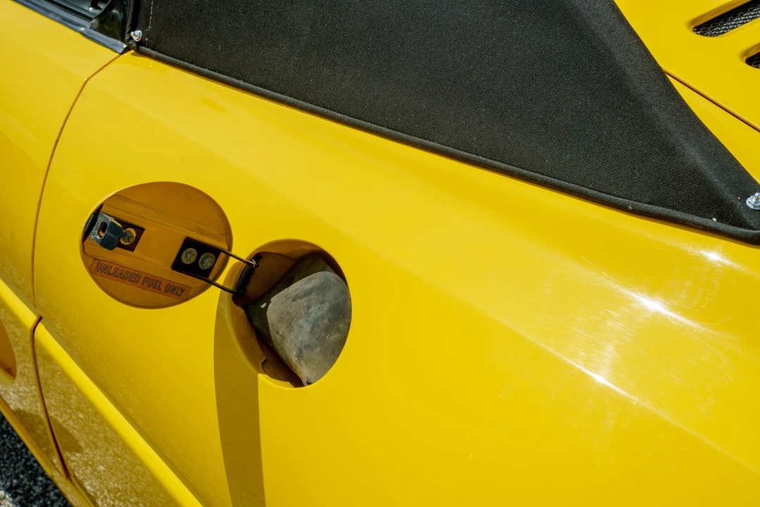1995 Ferrari F355 Spider - Image 30 of 31