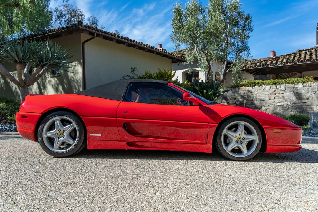 1995 Ferrari F355 Spider - Image 25 of 31