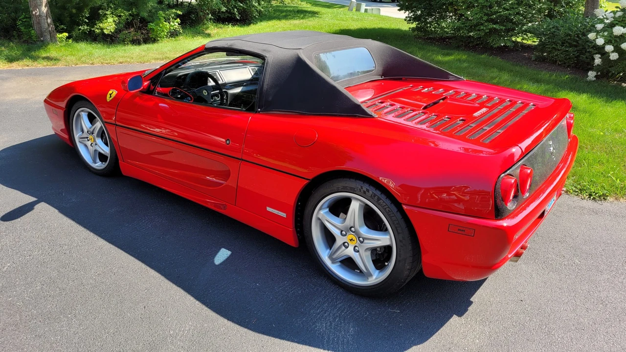 1995 Ferrari F355 Spider - Image 16 of 31
