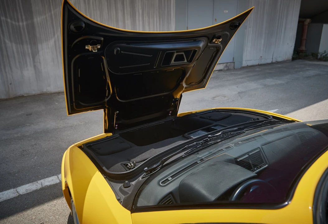 1995 Ferrari F355 Spider - Image 11 of 30