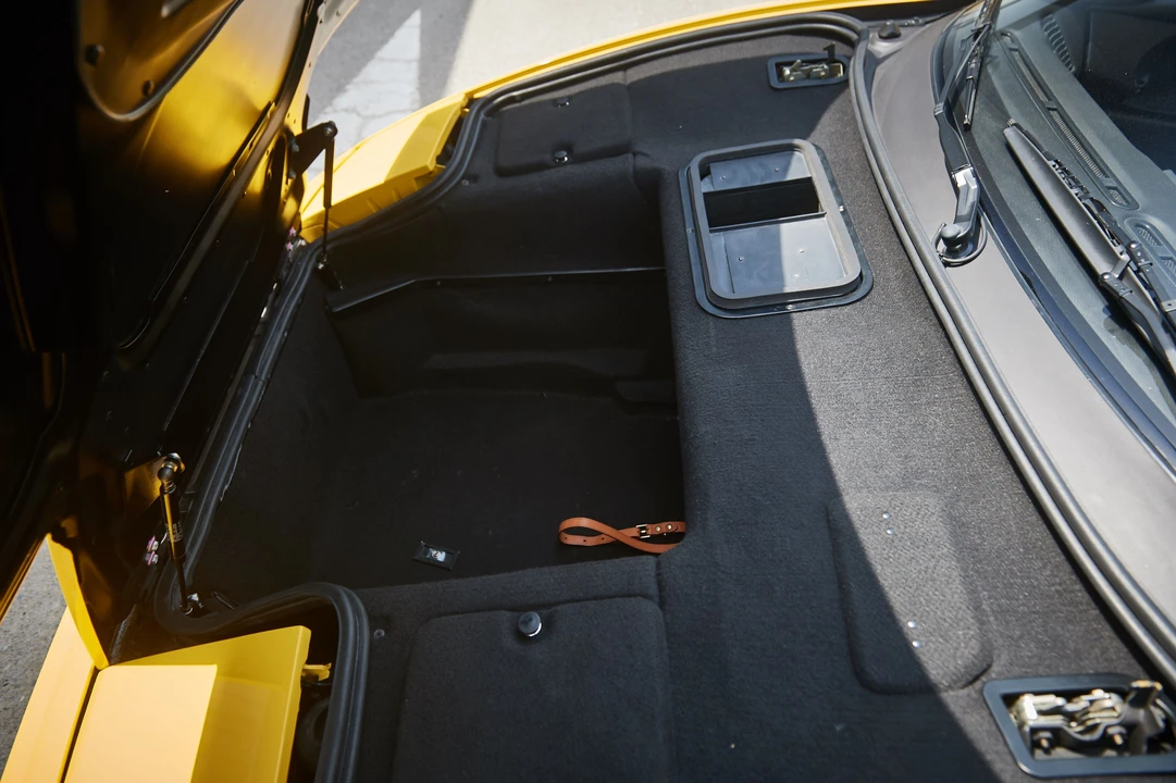 1995 Ferrari F355 Spider - Image 10 of 30