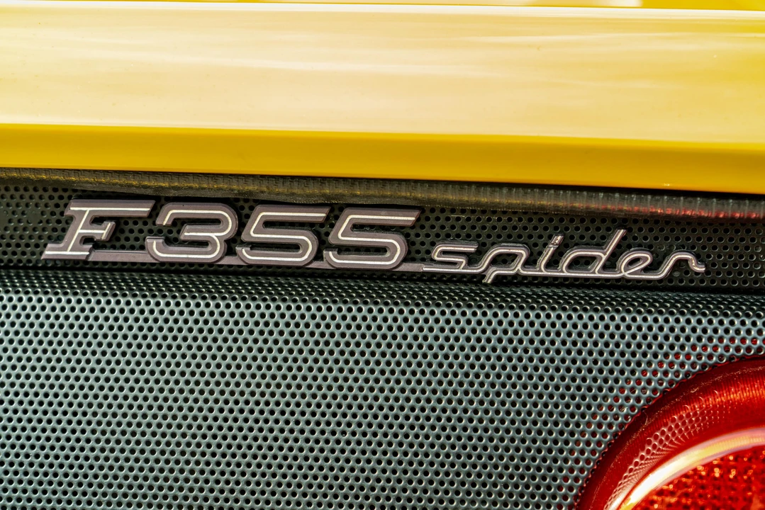 1995 Ferrari F355 Spider - Image 12 of 31