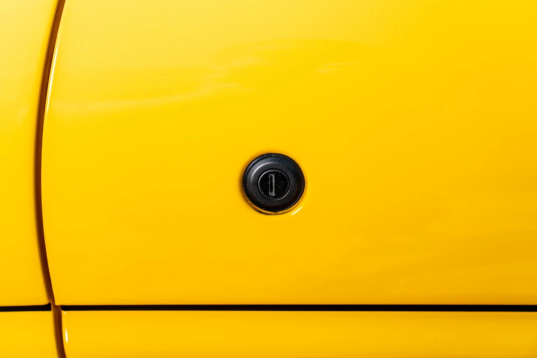 1995 Ferrari F355 Spider - Image 14 of 31