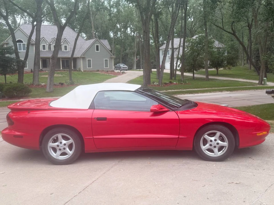 1995 Pontiac Firebird 4th Gen - Image 2 of 4