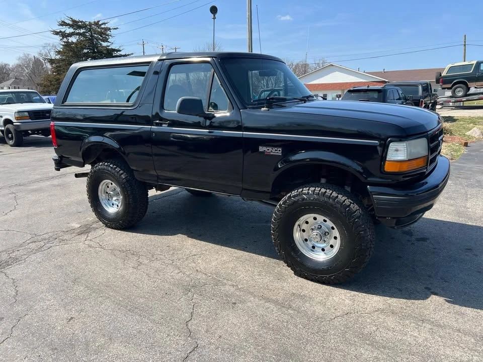 1995 Ford Bronco 5th Gen - Image 4 of 17