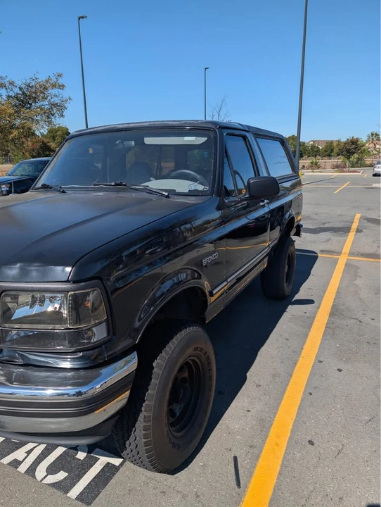 1995 Ford Bronco 5th Gen - Image 2 of 13