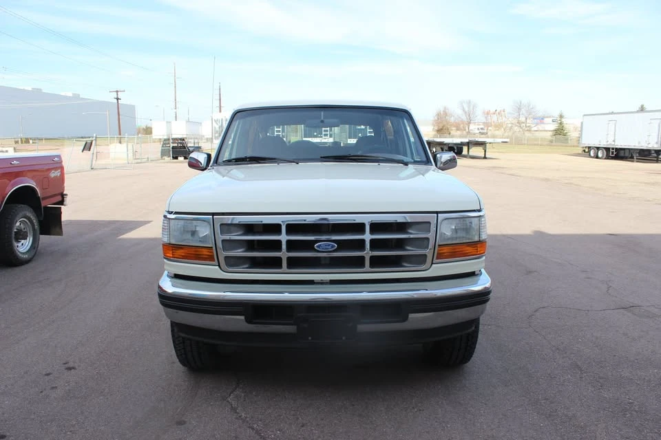1995 Ford Bronco 5th Gen - Image 2 of 19