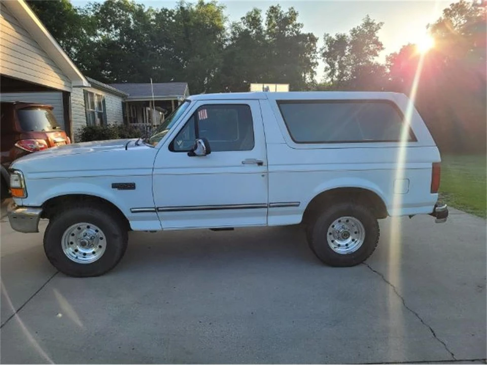 1995 Ford Bronco 5th Gen - Image 10 of 14