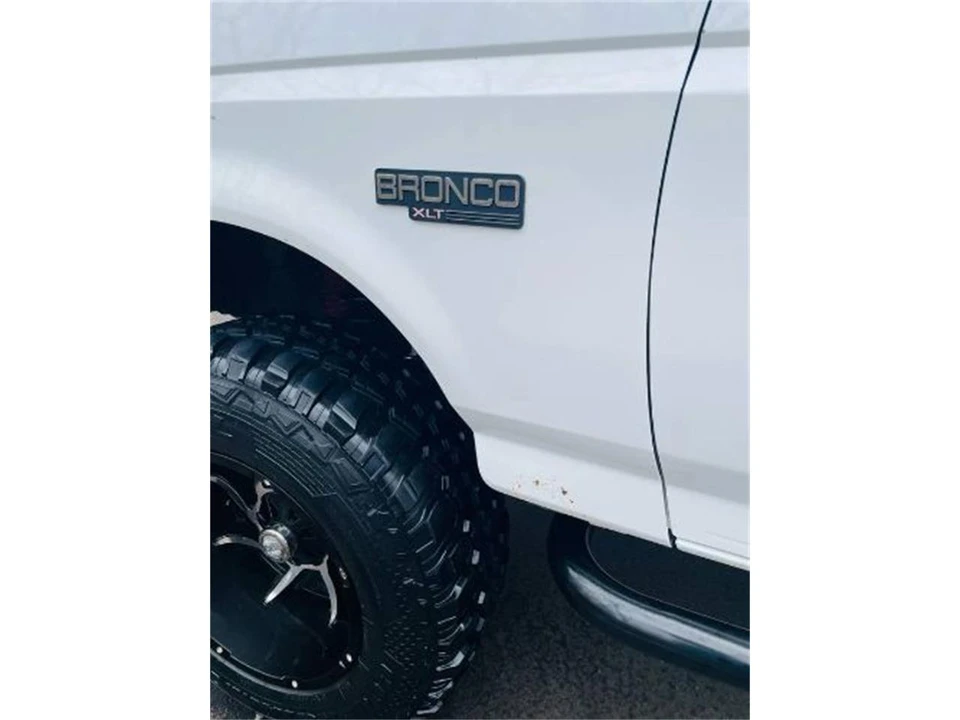 1995 Ford Bronco 5th Gen - Image 17 of 24