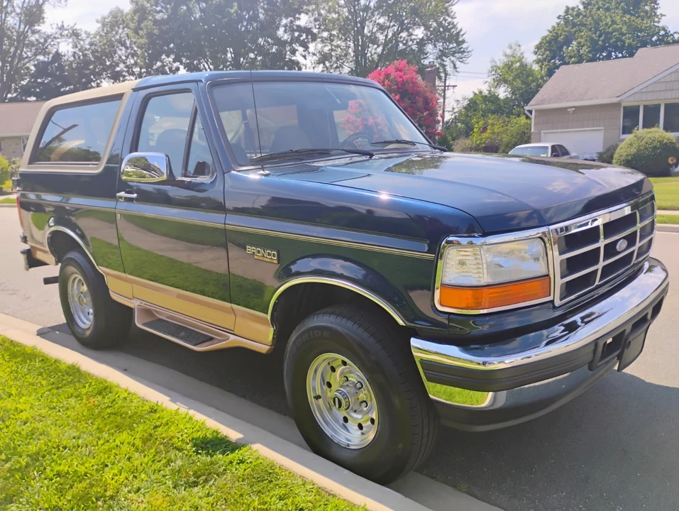1995 Ford Bronco 5th Gen - Image 2 of 31