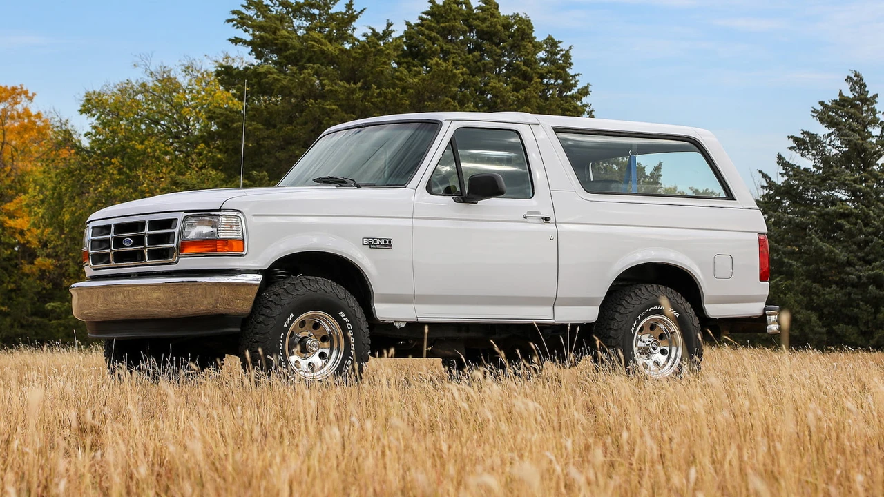 1995 Ford Bronco 5th Gen - Image 13 of 31
