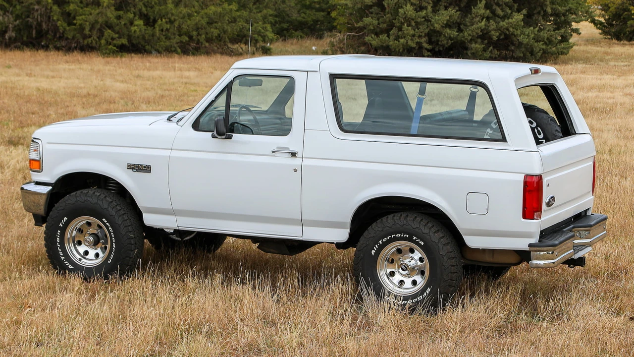 1995 Ford Bronco 5th Gen - Image 23 of 31