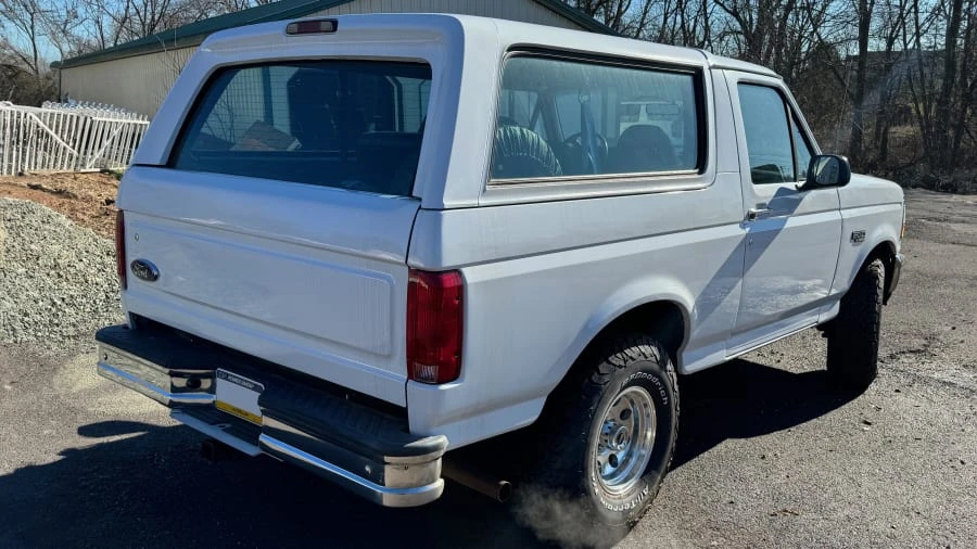 1995 Ford Bronco 5th Gen - Image 2 of 13