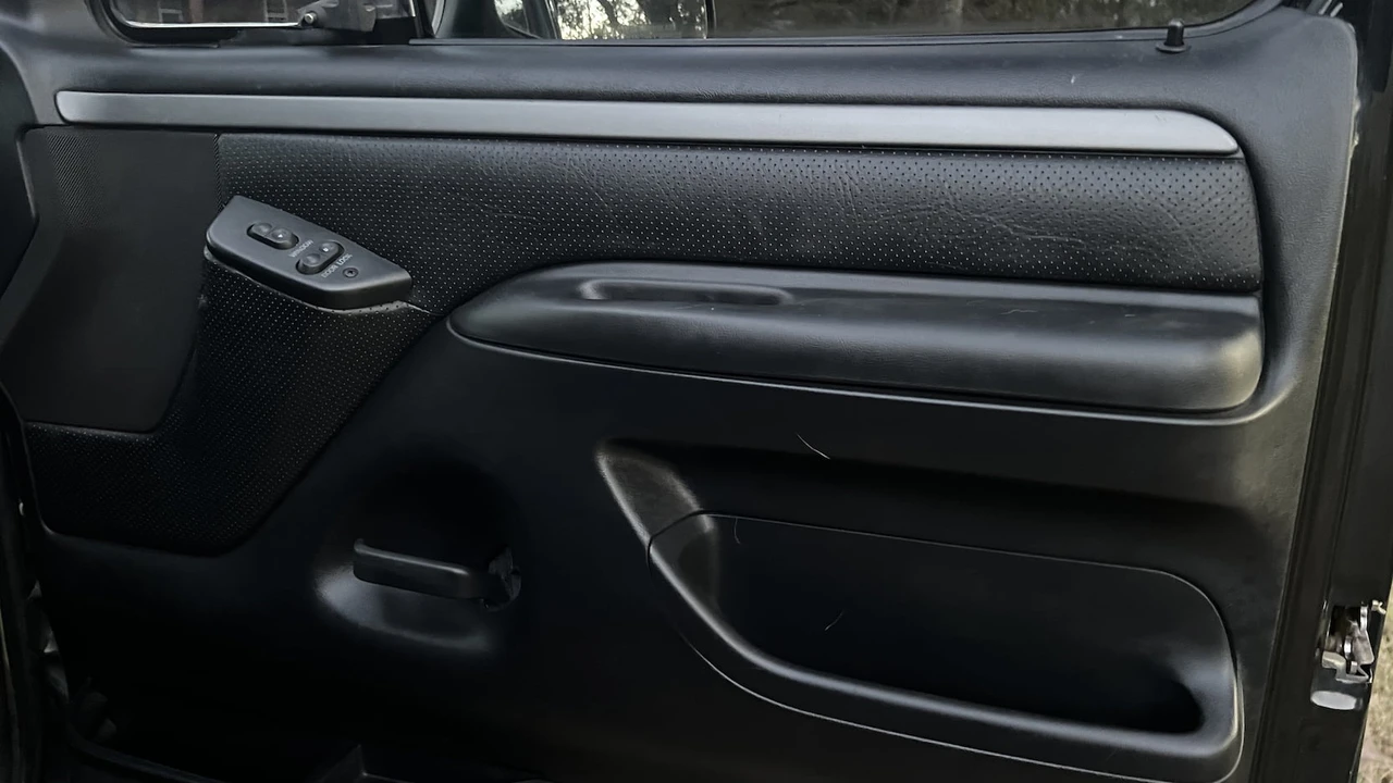 1995 Ford Bronco 5th Gen - Image 7 of 11