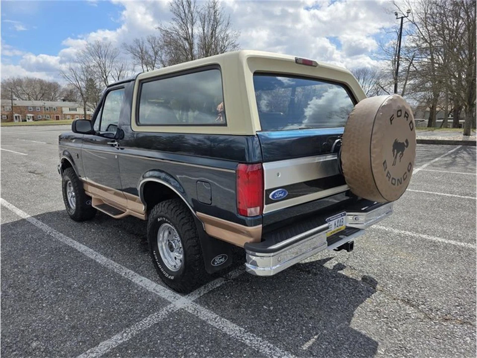 1995 Ford Bronco 5th Gen - Image 3 of 21