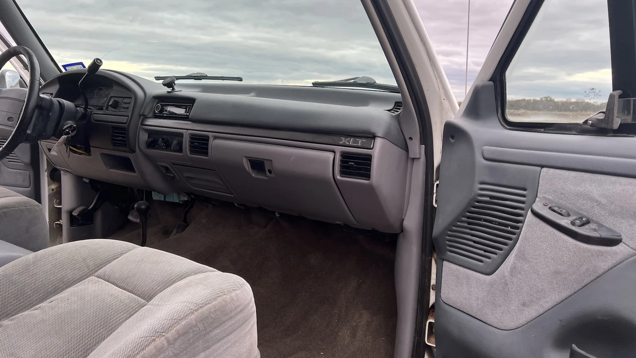 1995 Ford Bronco 5th Gen - Image 4 of 8