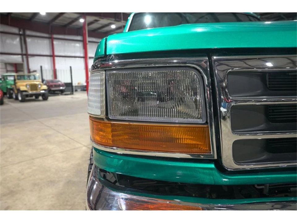1995 Ford Bronco 5th Gen - Image 30 of 31