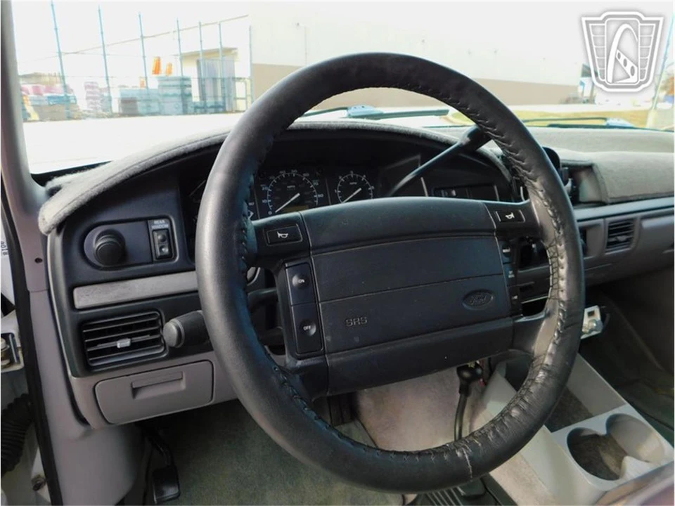 1995 Ford Bronco 5th Gen - Image 9 of 31