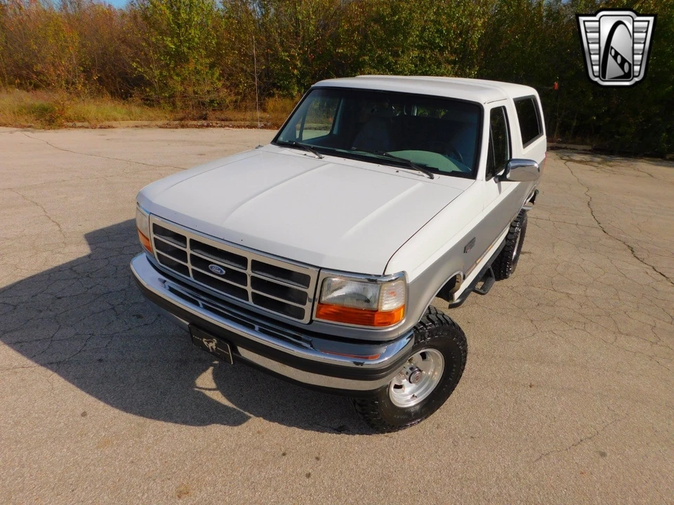 1995 Ford Bronco 5th Gen - Image 3 of 21