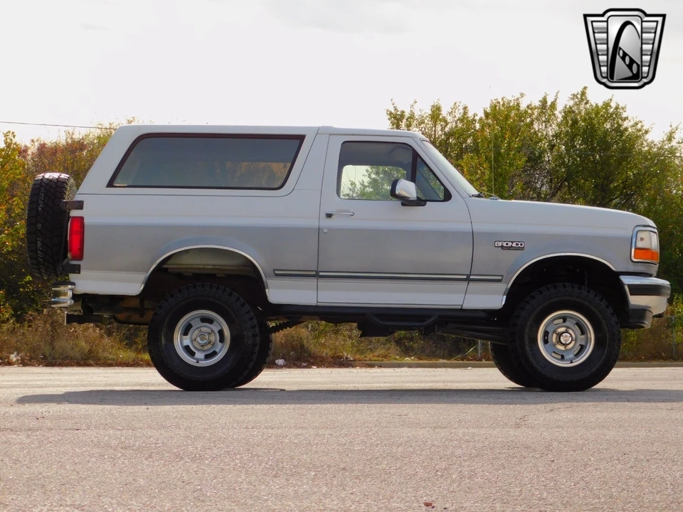 1995 Ford Bronco 5th Gen - Image 9 of 21