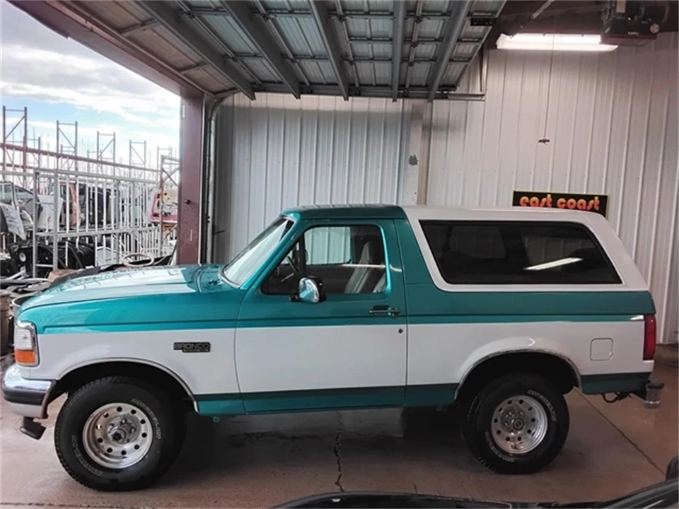 1995 Ford Bronco 5th Gen - Image 4 of 22