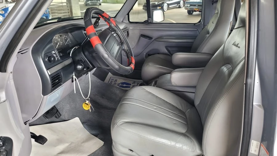 1995 Ford Bronco 5th Gen - Image 3 of 4