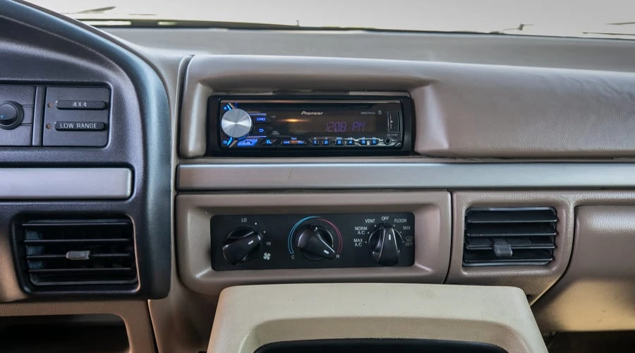 1995 Ford Bronco 5th Gen - Image 19 of 24
