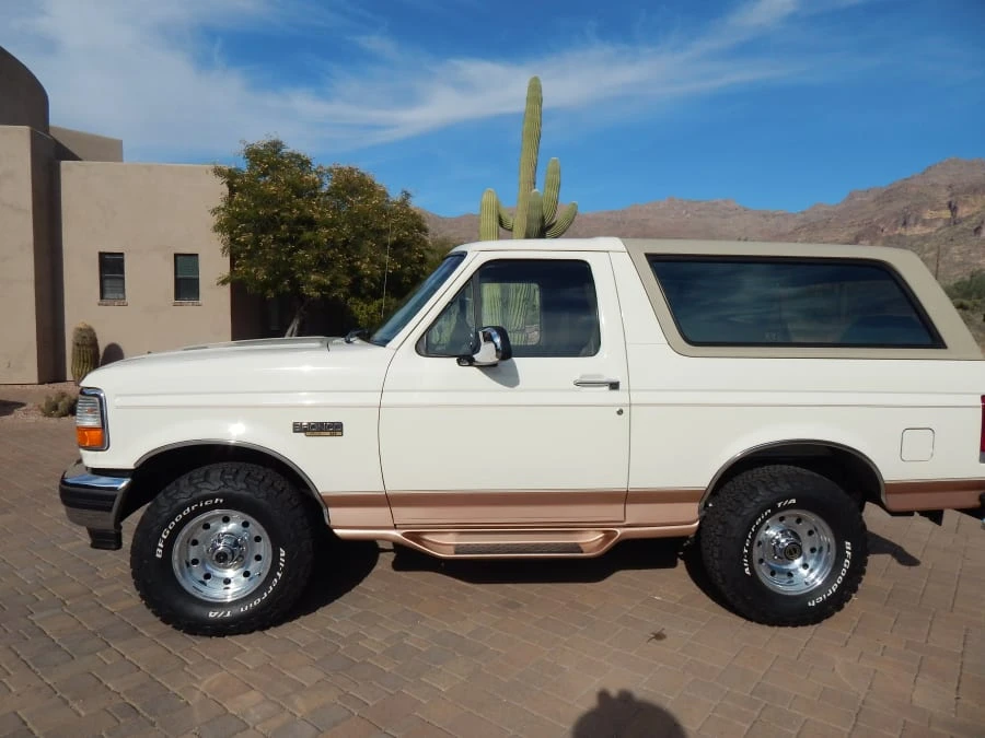 1995 Ford Bronco 5th Gen - Image 2 of 11