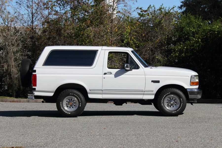 1995 Ford Bronco 5th Gen - Image 2 of 30