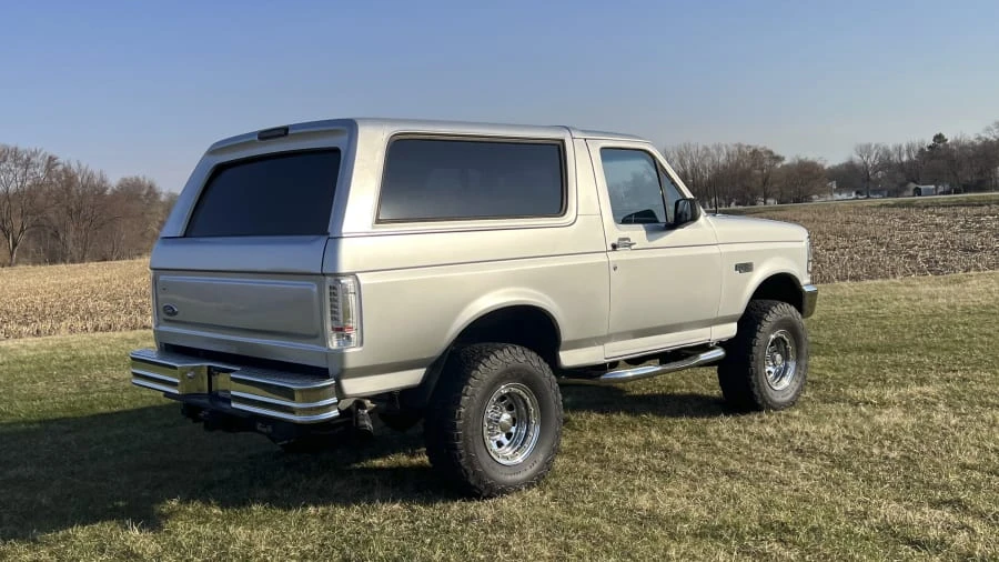1995 Ford Bronco 5th Gen - Image 3 of 21