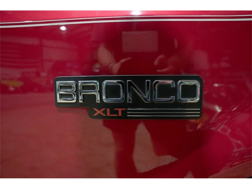 1995 Ford Bronco 5th Gen - Image 25 of 31