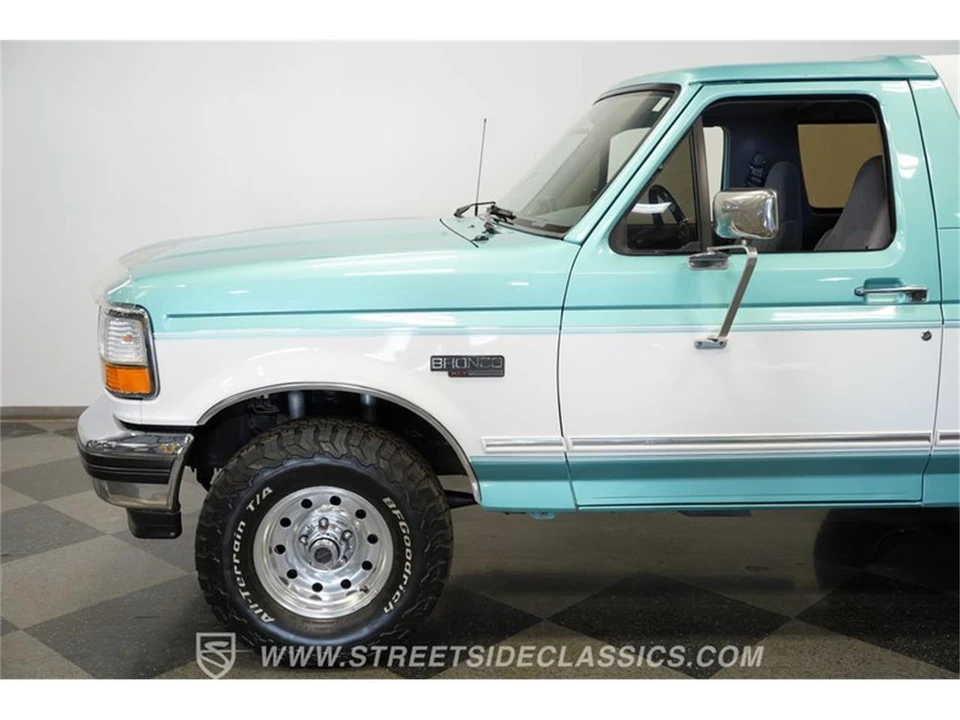 1995 Ford Bronco 5th Gen - Image 24 of 31