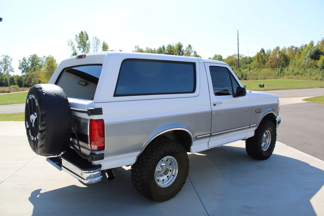 1995 Ford Bronco 5th Gen - Image 5 of 18