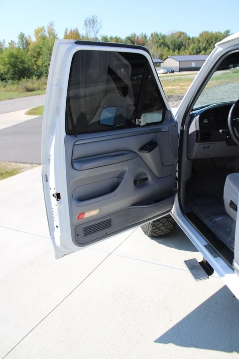1995 Ford Bronco 5th Gen - Image 9 of 18