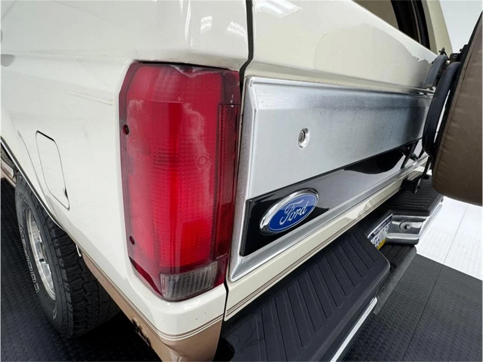 1995 Ford Bronco 5th Gen - Image 20 of 31