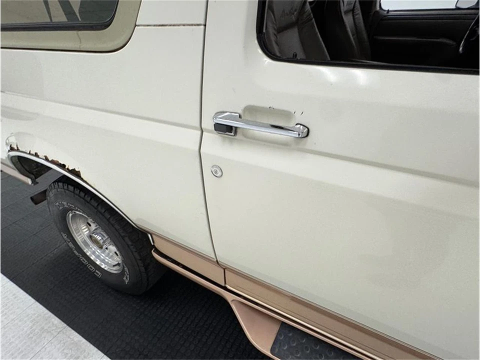 1995 Ford Bronco 5th Gen - Image 31 of 31