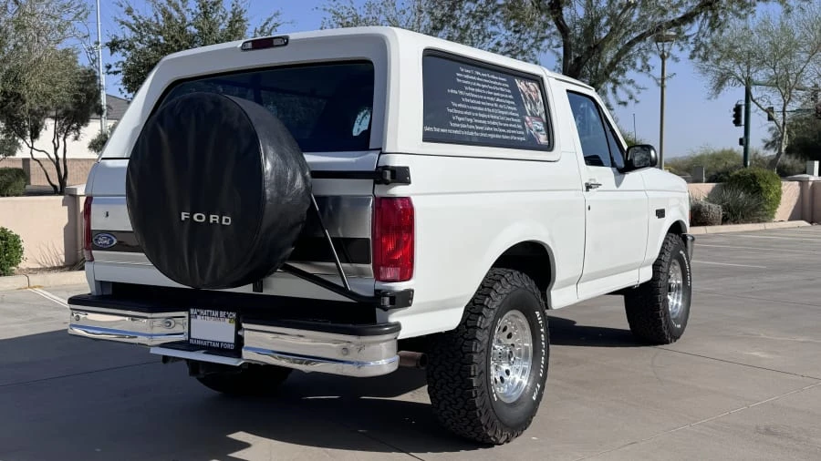 1995 Ford Bronco 5th Gen - Image 2 of 13