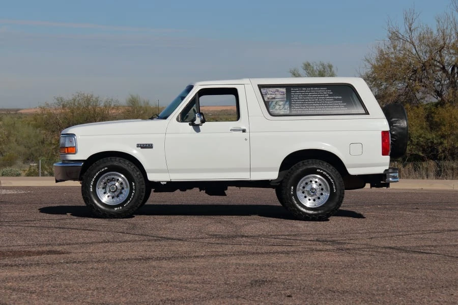 1995 Ford Bronco 5th Gen - Image 15 of 31
