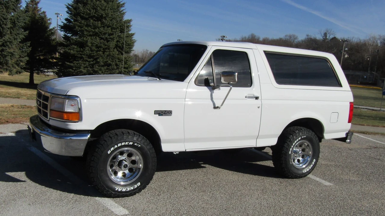 1995 Ford Bronco 5th Gen - Image 15 of 16