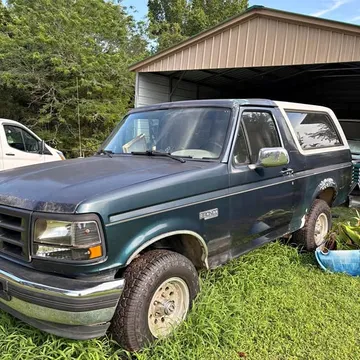 1995 Ford Bronco Badlands Sport Utility 2D