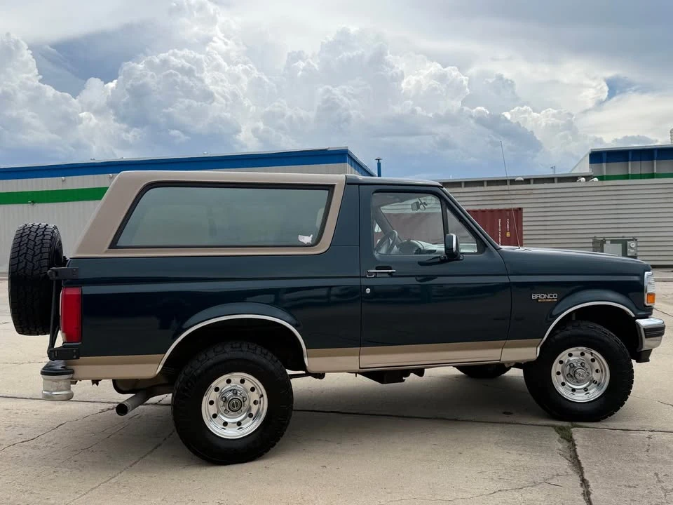 1995 Ford Bronco 5th Gen - Image 4 of 16