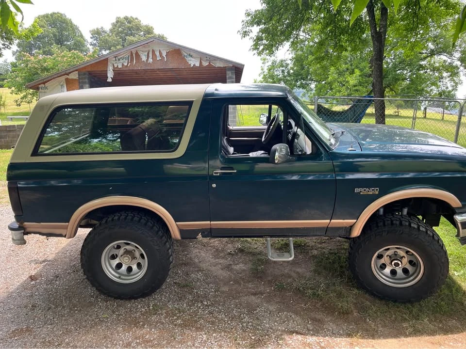 1995 Ford Bronco 5th Gen - Image 3 of 13