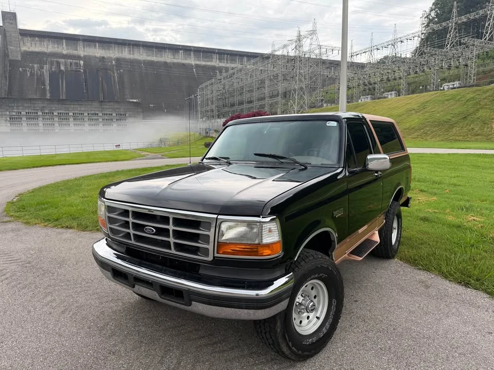 1995 Ford Bronco 5th Gen - Image 2 of 9