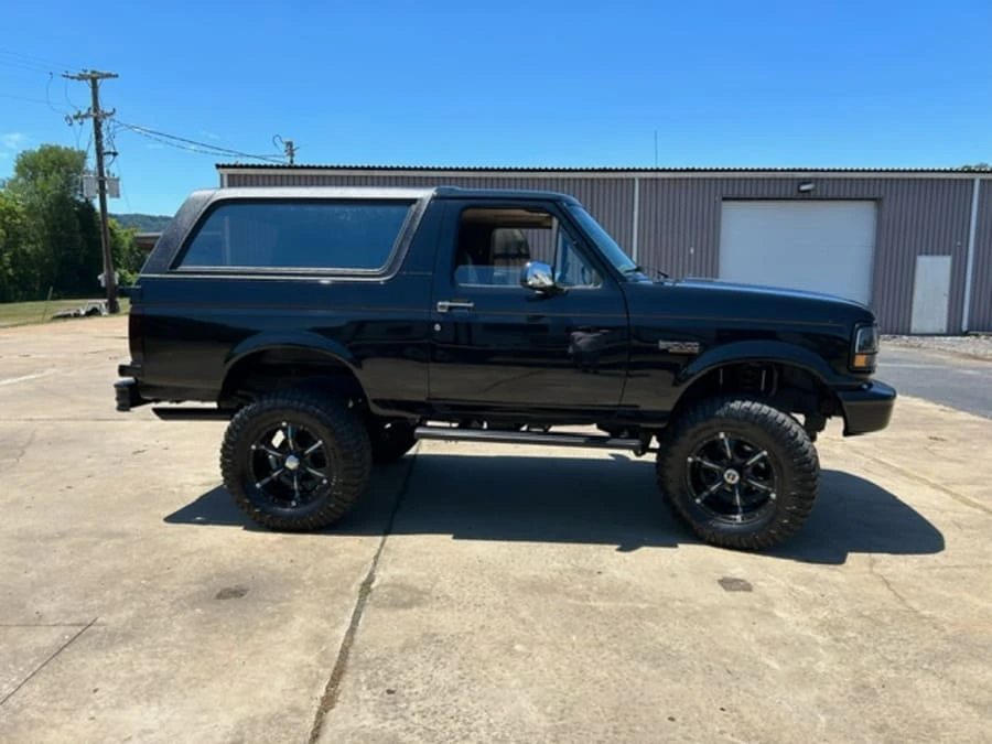 1995 Ford Bronco 5th Gen - Image 2 of 31