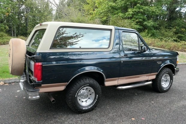 1995 Ford Bronco 5th Gen - Image 2 of 9