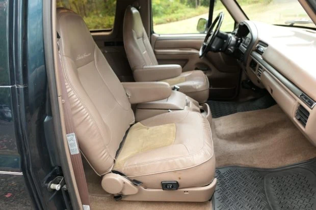 1995 Ford Bronco 5th Gen - Image 4 of 9