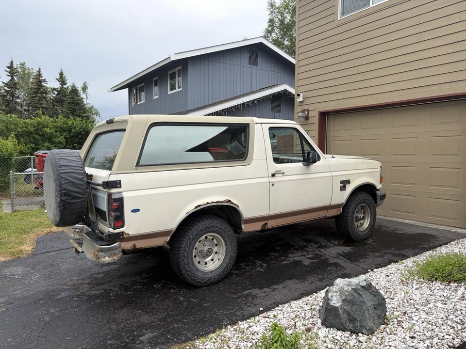 1995 Ford Bronco 5th Gen - Image 2 of 7