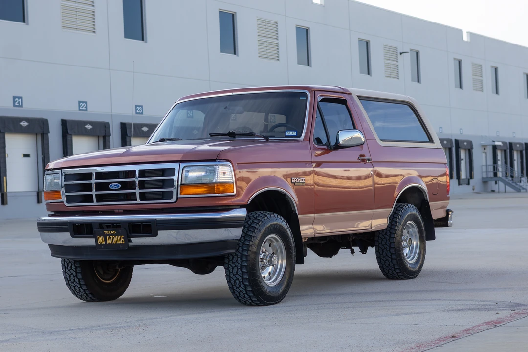 1995 Ford Bronco 5th Gen - Image 2 of 31