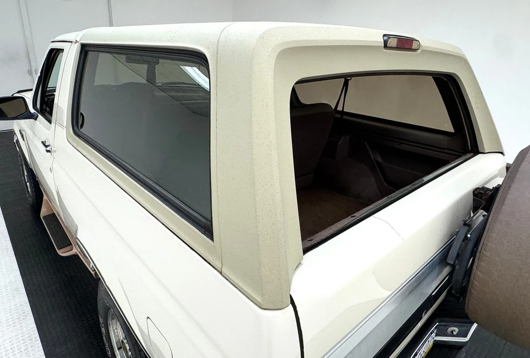 1995 Ford Bronco 5th Gen - Image 21 of 31