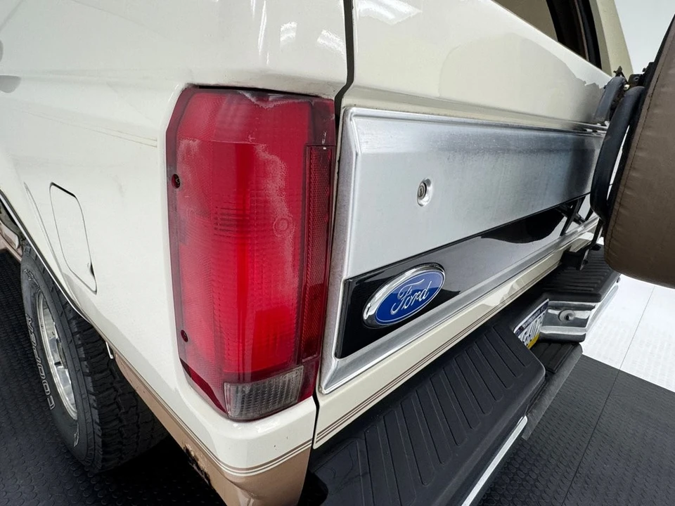 1995 Ford Bronco 5th Gen - Image 22 of 31